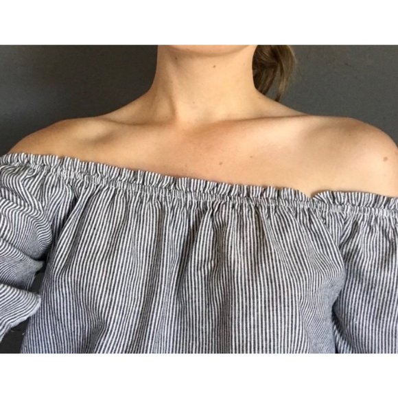 Brandy Melville Off Shoulder Theia Striped Crop Top - Picture 11 of 11